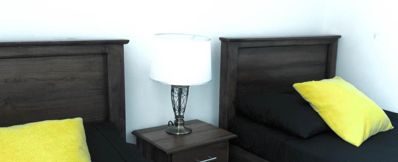 City Tower, Luxury 2 Two Bed Seaview Apartment Colombo Dehiwala-Mount Lavinia Exteriör bild