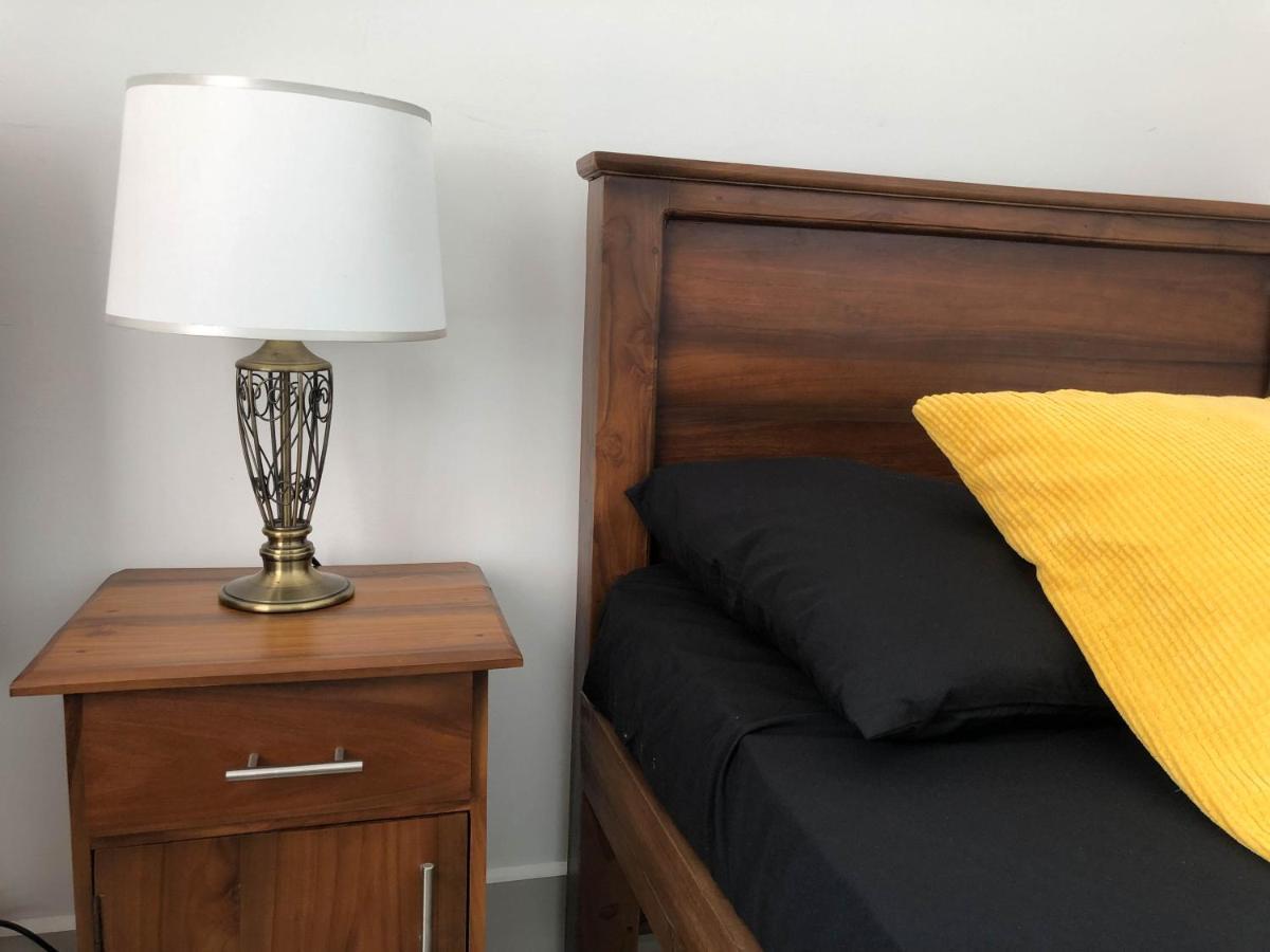 City Tower, Luxury 2 Two Bed Seaview Apartment Colombo Dehiwala-Mount Lavinia Exteriör bild