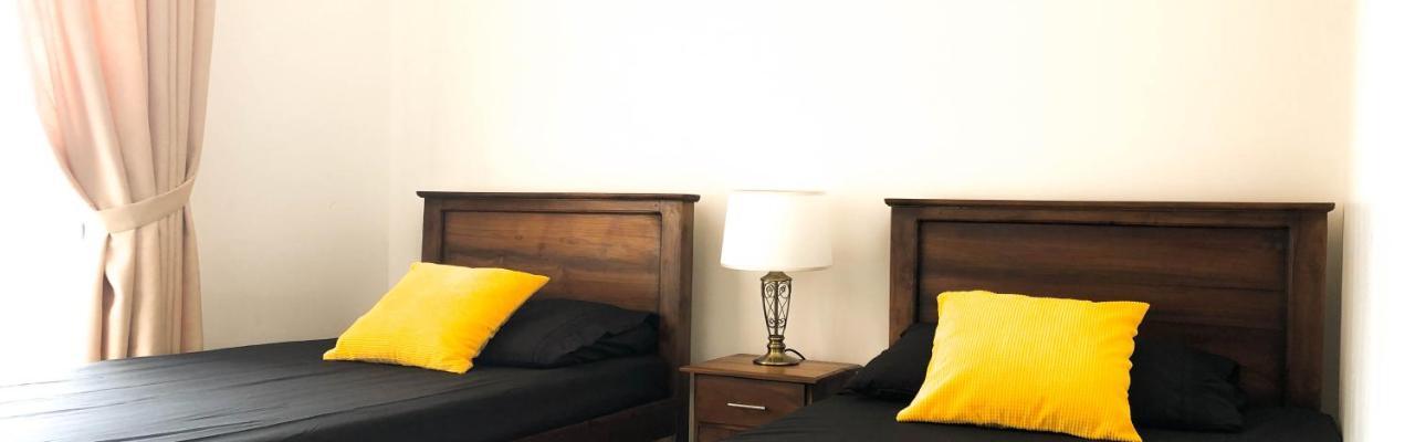 City Tower, Luxury 2 Two Bed Seaview Apartment Colombo Dehiwala-Mount Lavinia Exteriör bild